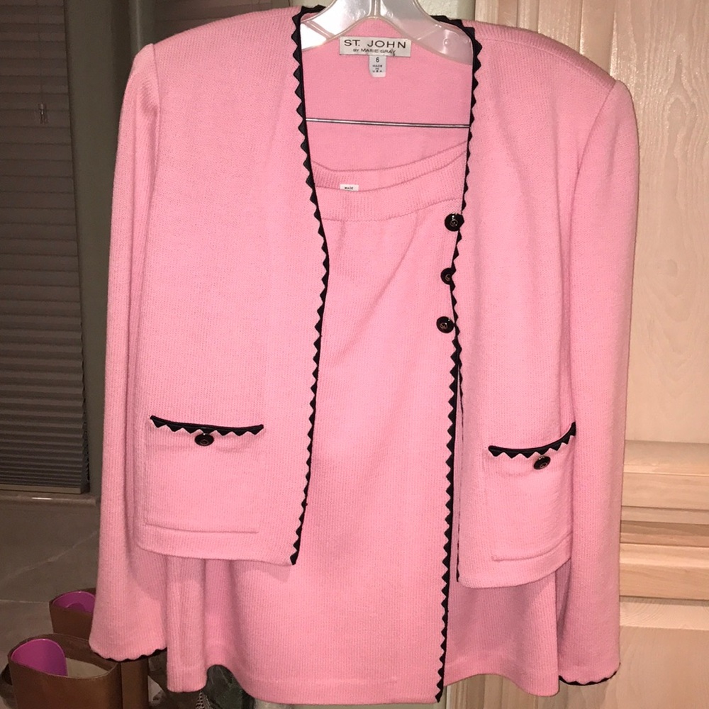 St John knit skirt suit